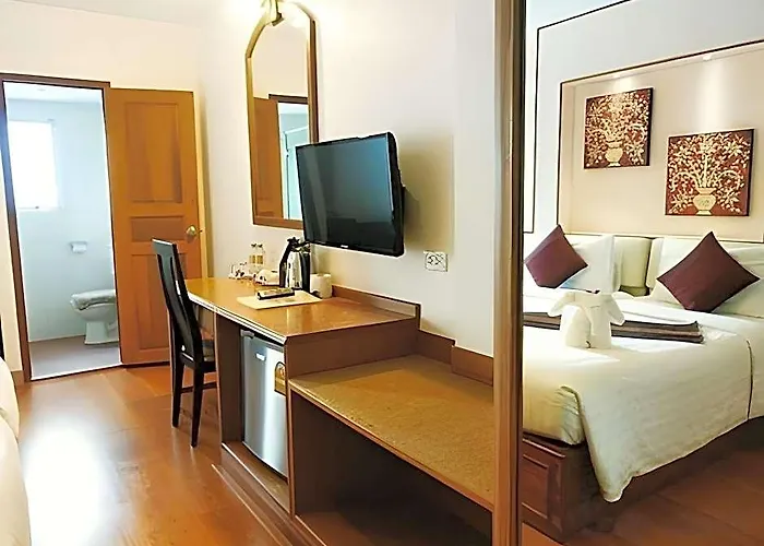 Kc Place Srinakarin 3*