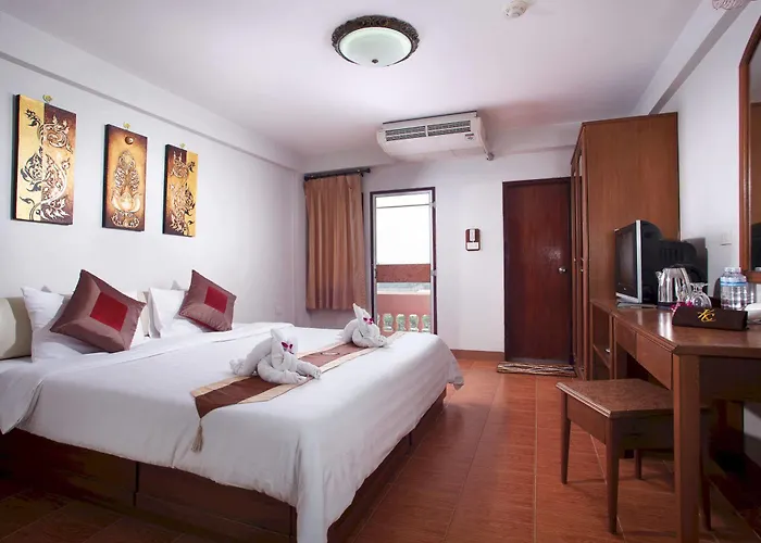Kc Place Srinakarin Hotel 3*